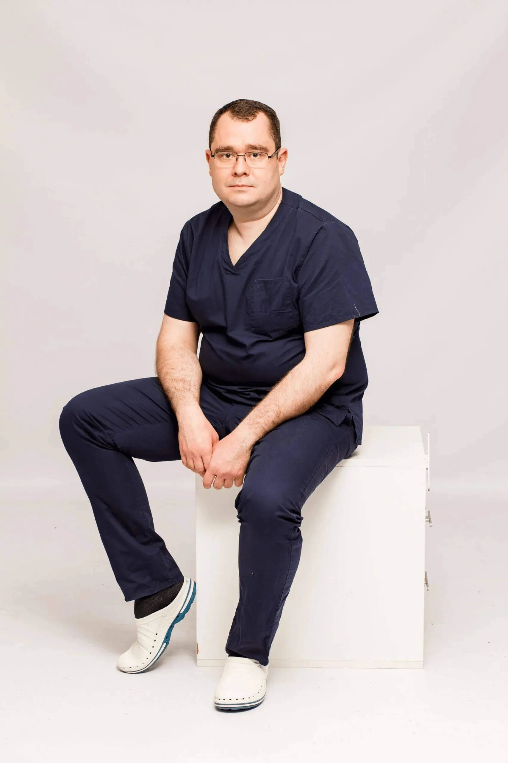 Dr. Silviu Makkai